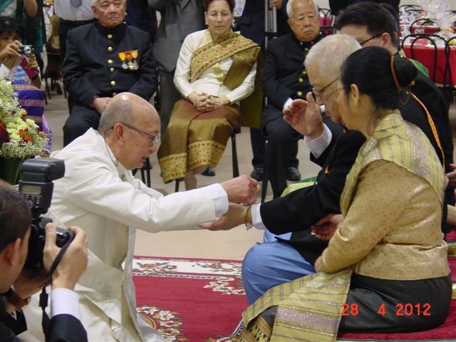 baciluang280412 (3).jpg